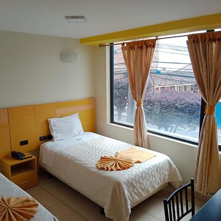 Hotel Golden Coral Tulcán Εξωτερικό φωτογραφία